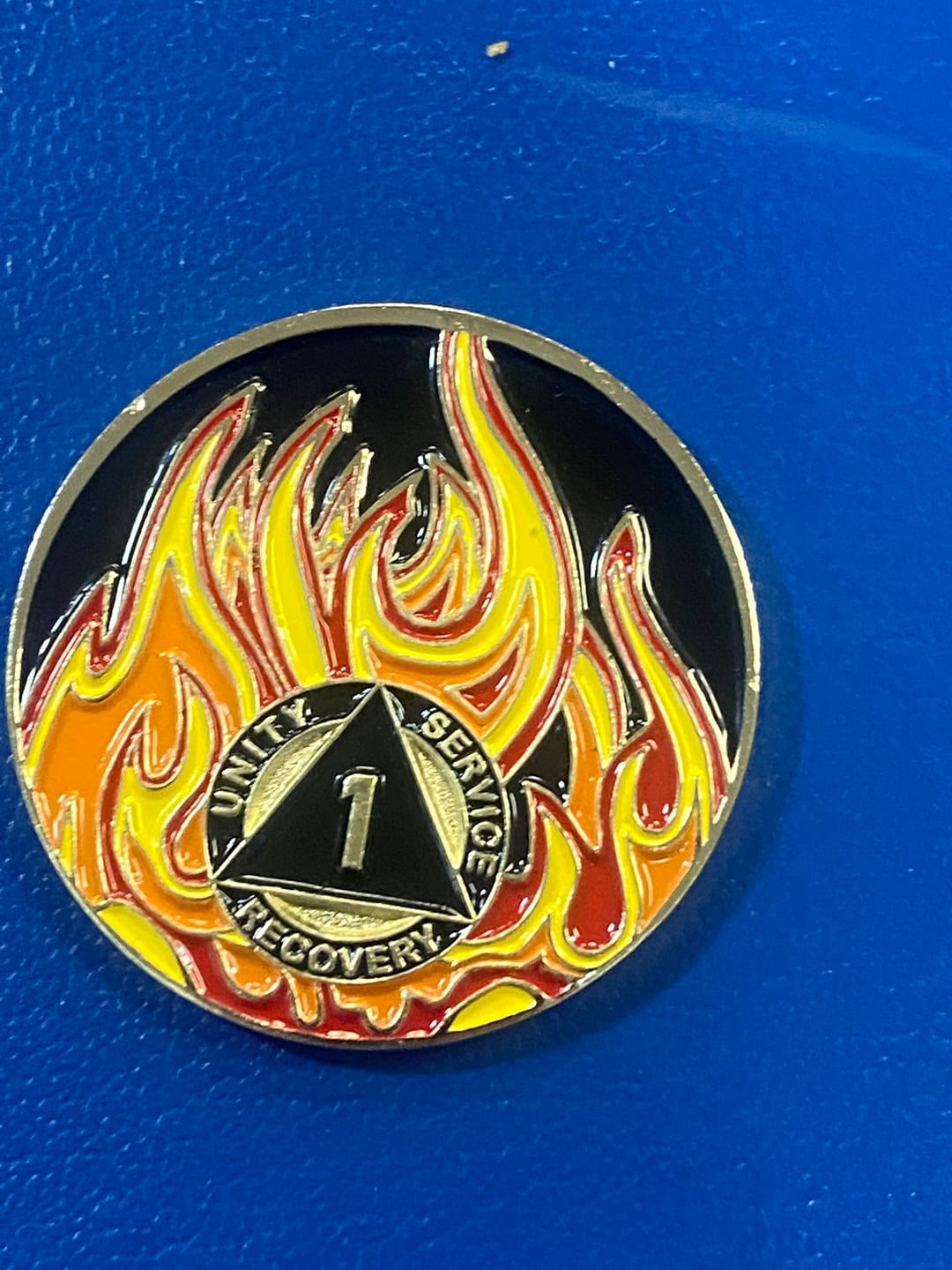 Customer photo review of 1 Year Sobriety Mint Twisted Flames Gold Plated AA Recovery Medallion/Chip/Coin - Black/Red/Orange/Yellow