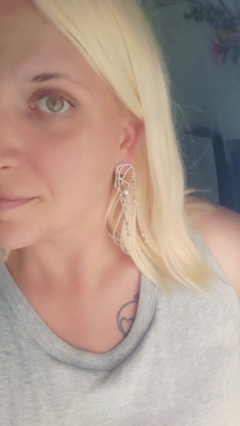 Customer photo review of Girl with a Pearl Earrings