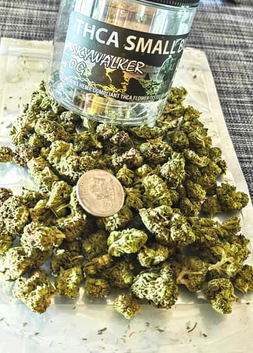 Customer photo review of Skywalker OG THCA Flower