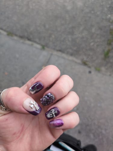 Customer photo review of Custom Nail Design (Balance)