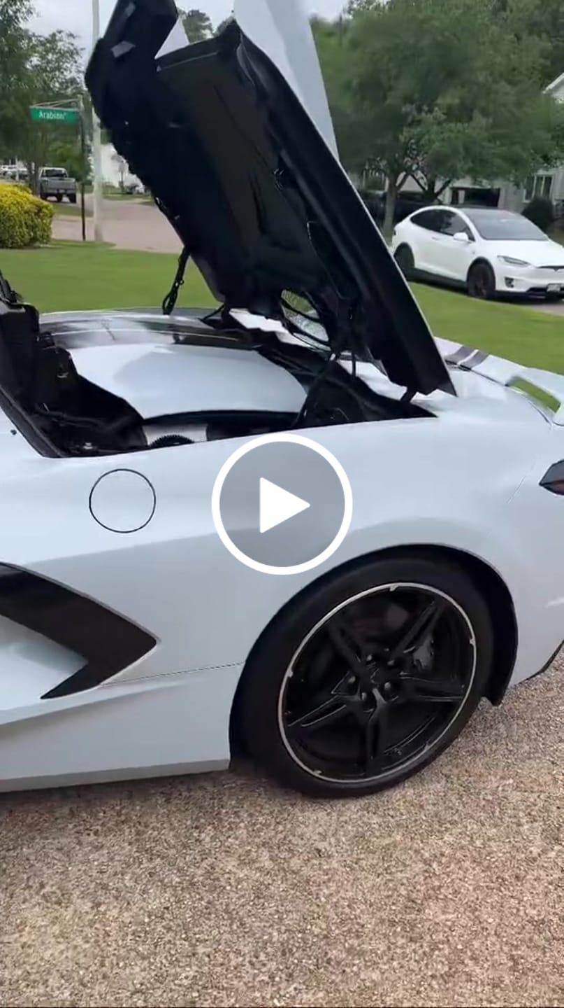 Customer video review of C8 Corvette Dash Chrome Trim Carbon Fiber Cover Kit