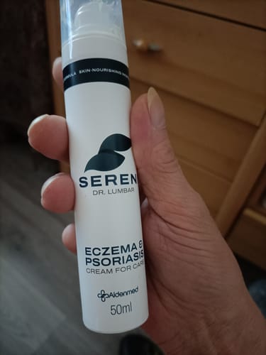 Customer photo review of SERENI Pikkelysömör és Ekcéma Krém