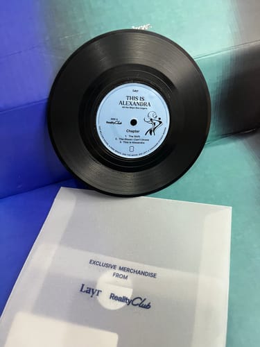 Customer photo review of [Not For Sale] Coaster Blue Layr Alexandra x Reality Club