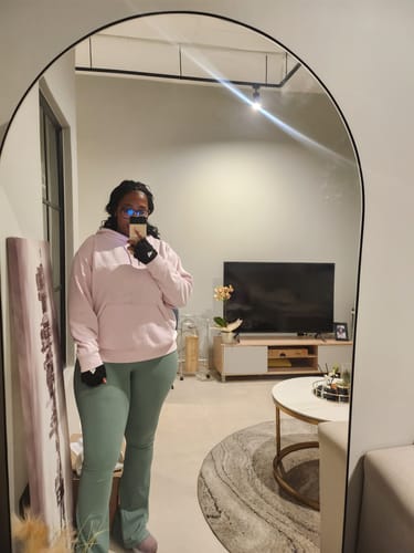 Customer photo review of High-Waist Kick Flare Leggings