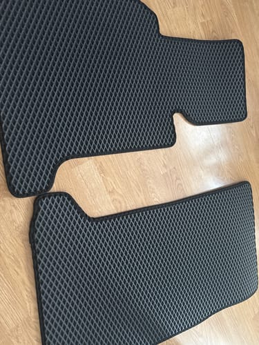 Customer photo review of Dywaniki samochodowe na zamówienie - Przód
