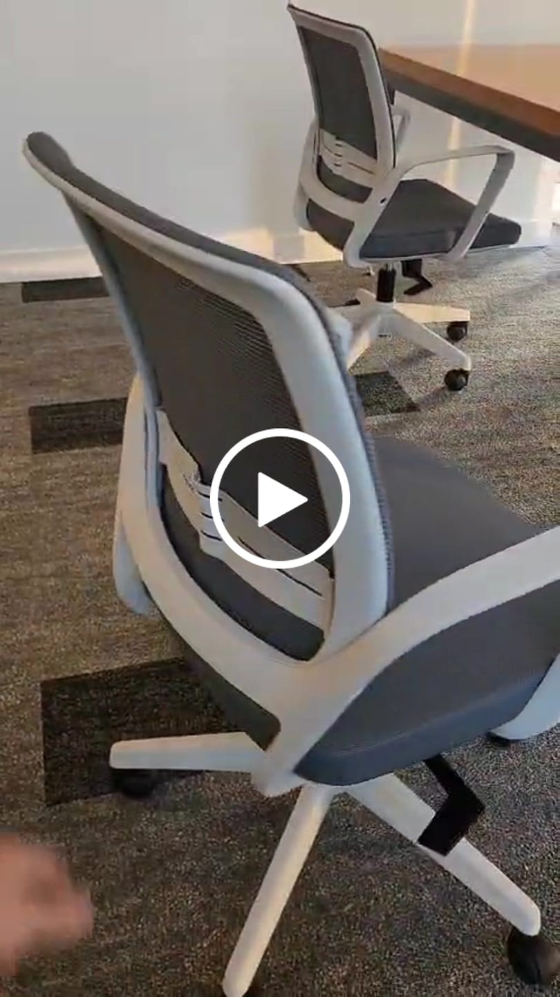 Customer video review of Silla Oficina Job Base Nylon Gris Claro