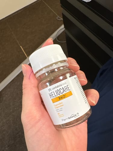 Customer photo review of ヘリオケア360° ORAL（飲む日焼け止め）