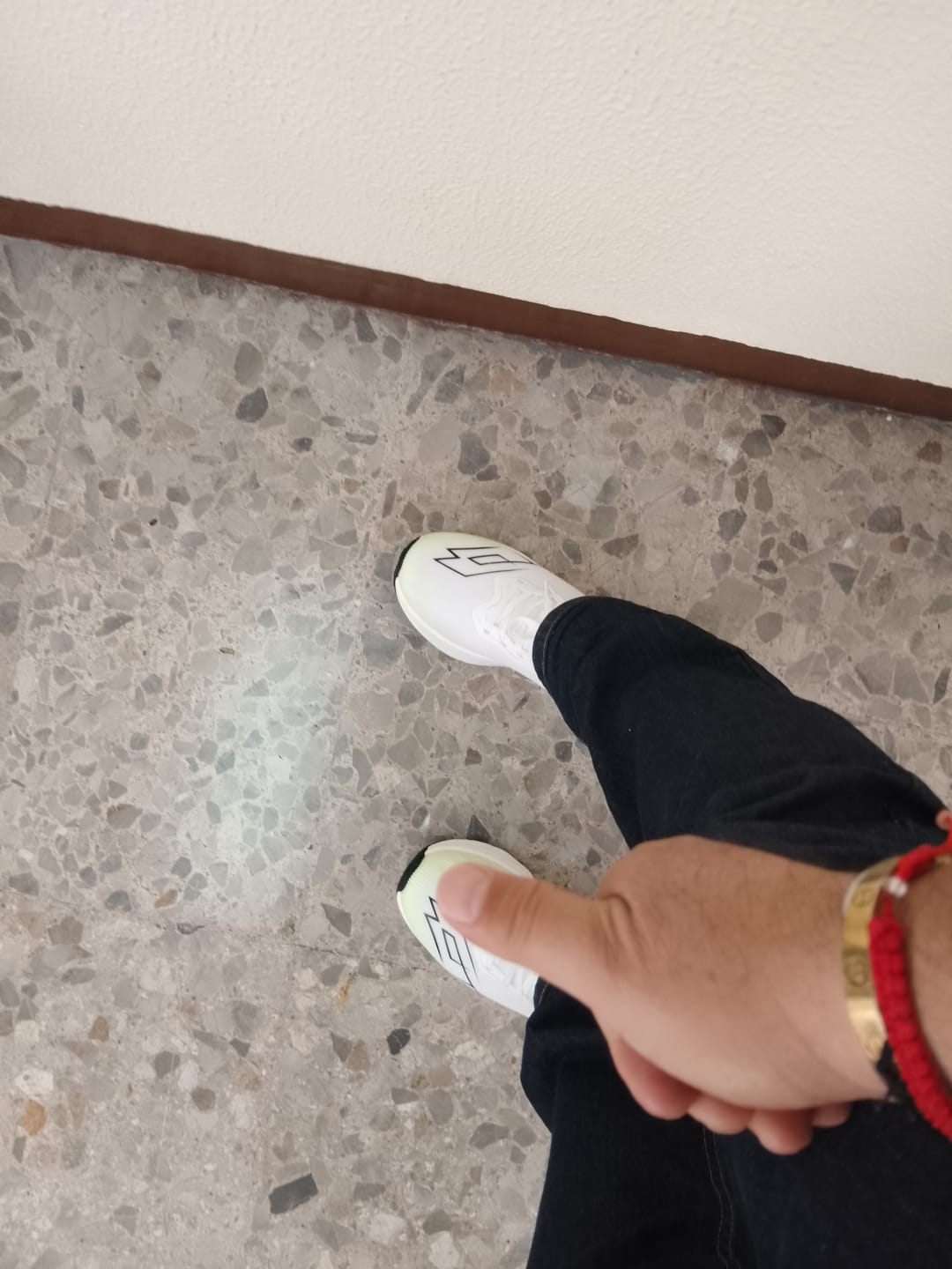 Customer photo review of Tenis Italian Men