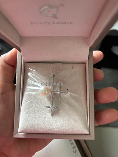 Customer photo review of Passion for Life Freshwater Pearl Brooch WC00058