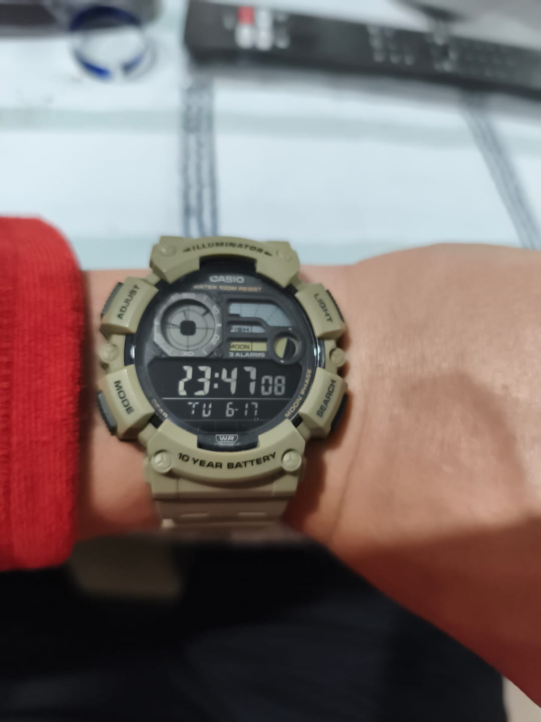 Customer photo review of Reloj Casio Vintage Fishing Gear WS-1500H-5BV Beige