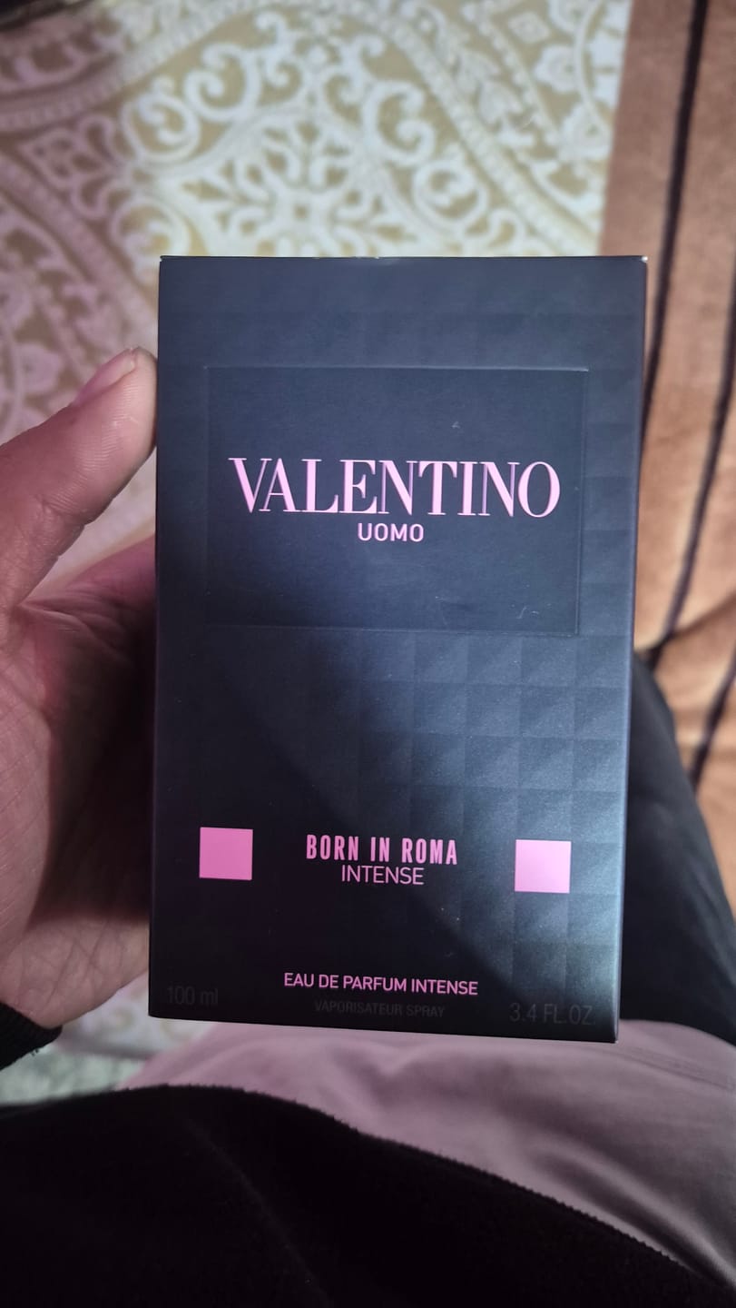 Customer photo review of Perfume Valentino Uomo Born in Roma Intense 100ml EDP