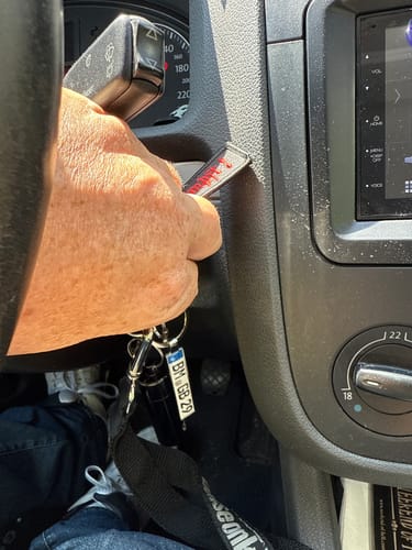 Customer photo review of Kennzeichen Schlüsselanhänger Mini Nummernschild Metall