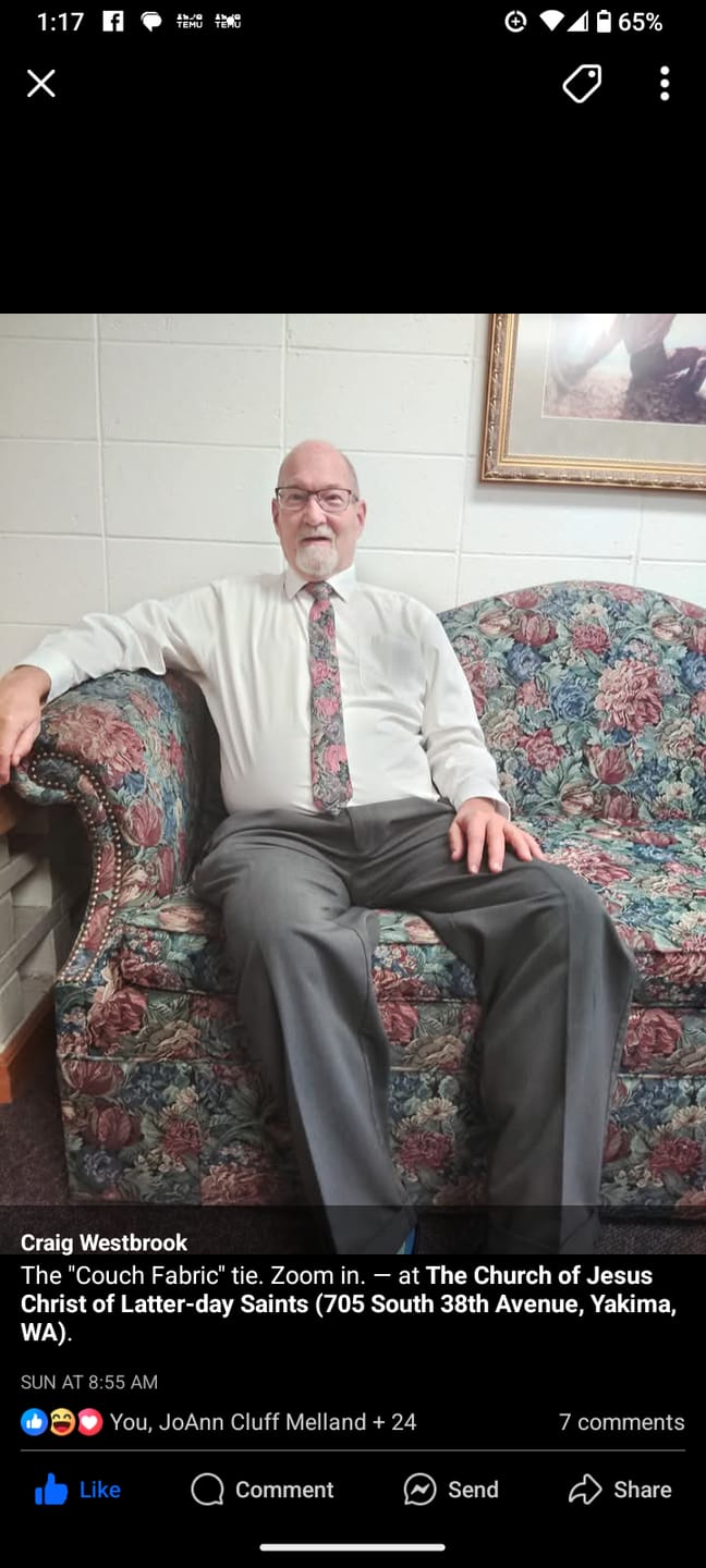 Customer photo review of Foyer Floral Men's Tie