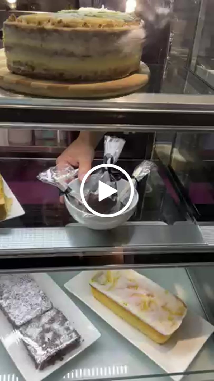 Customer video review of Submarino Bloque Semi Amargo