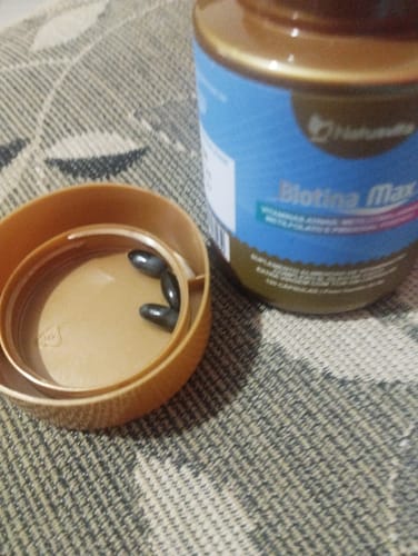 Customer photo review of Biotina Max (Vitaminas Ativas - B1 B2 B3 B5 B6 B9 B12, Óleo de coco com TCM) Cápsulas Softgel