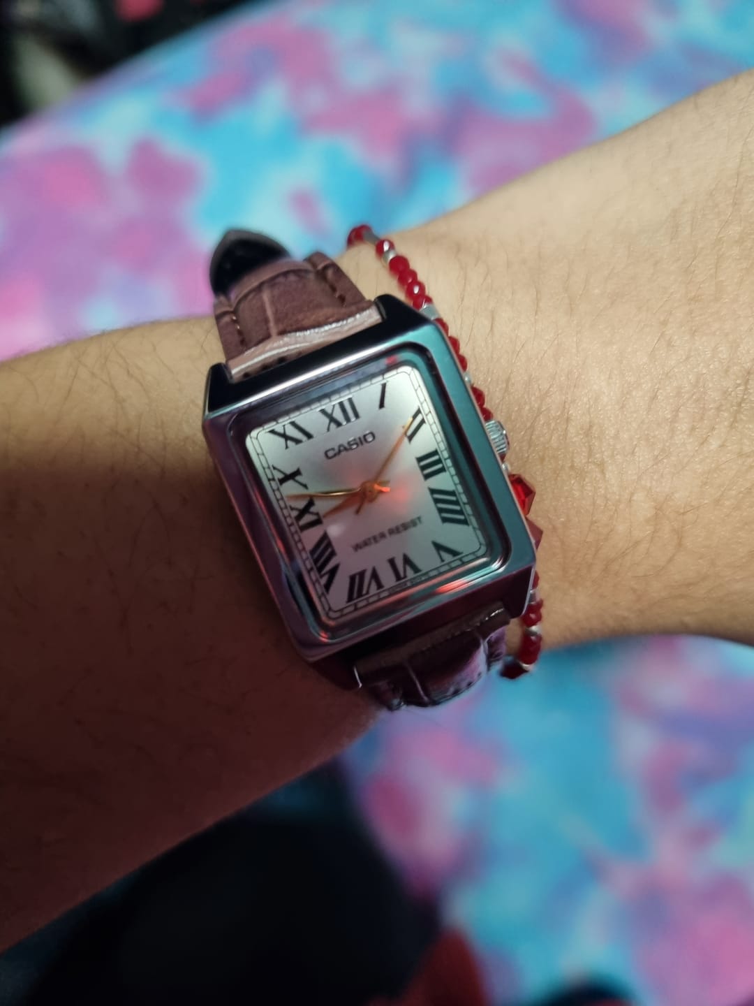 Customer photo review of Reloj Casio Tank Análogo LTP-V007L-9BUDF Cuero Dial Champaña