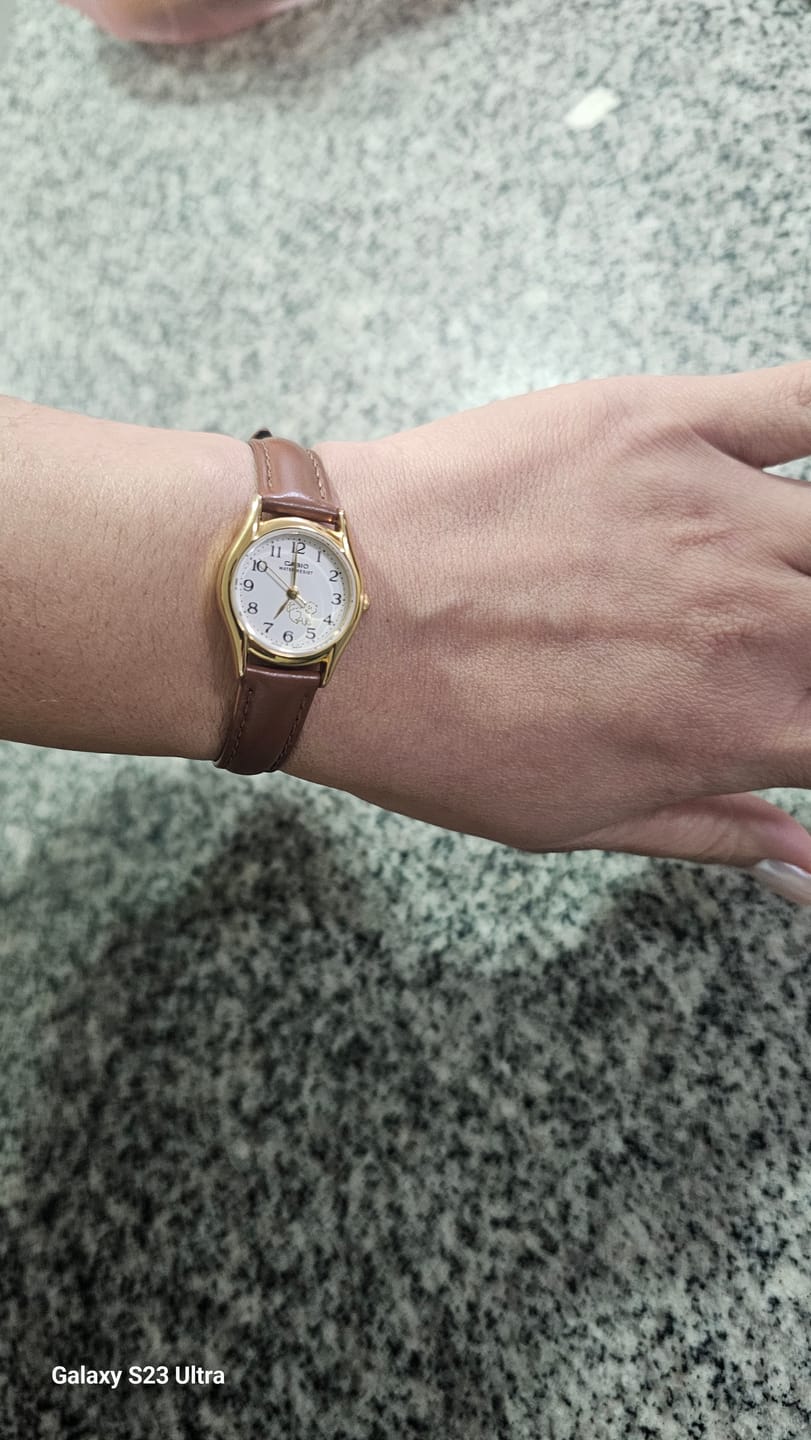 Customer photo review of Reloj Casio Análogo LTP-1094Q-7B7 Correa de Cuero Perritos