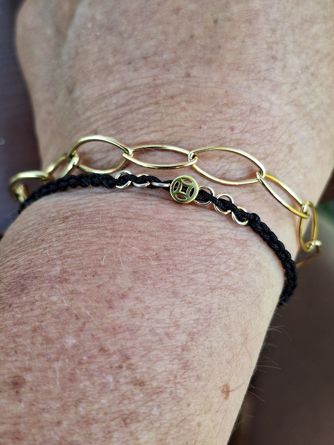 Customer photo review of Tibetisches Wunscharmband