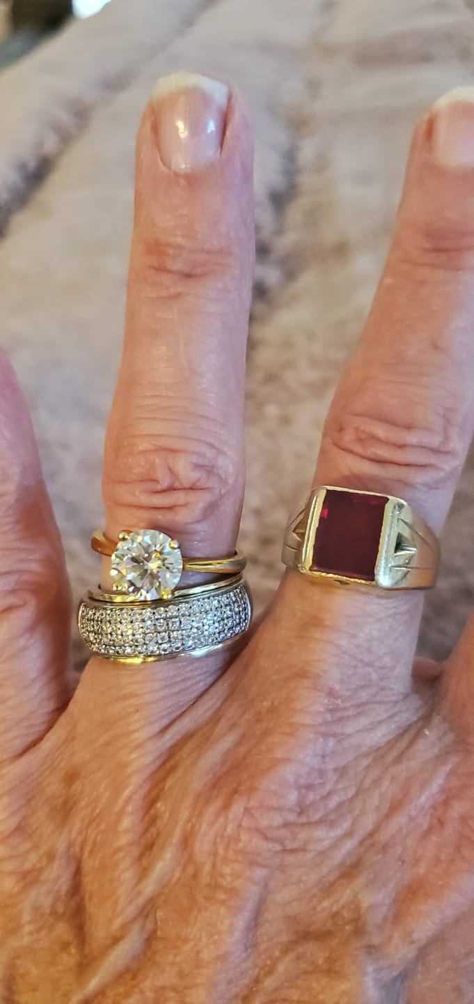 Customer photo review of 2ct Moissanite Round Cut Solitaire Ring