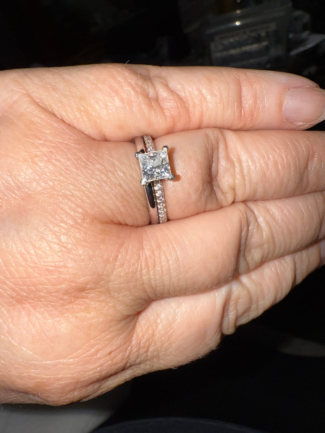 Customer photo review of White Gold 2mm Wonder Ring