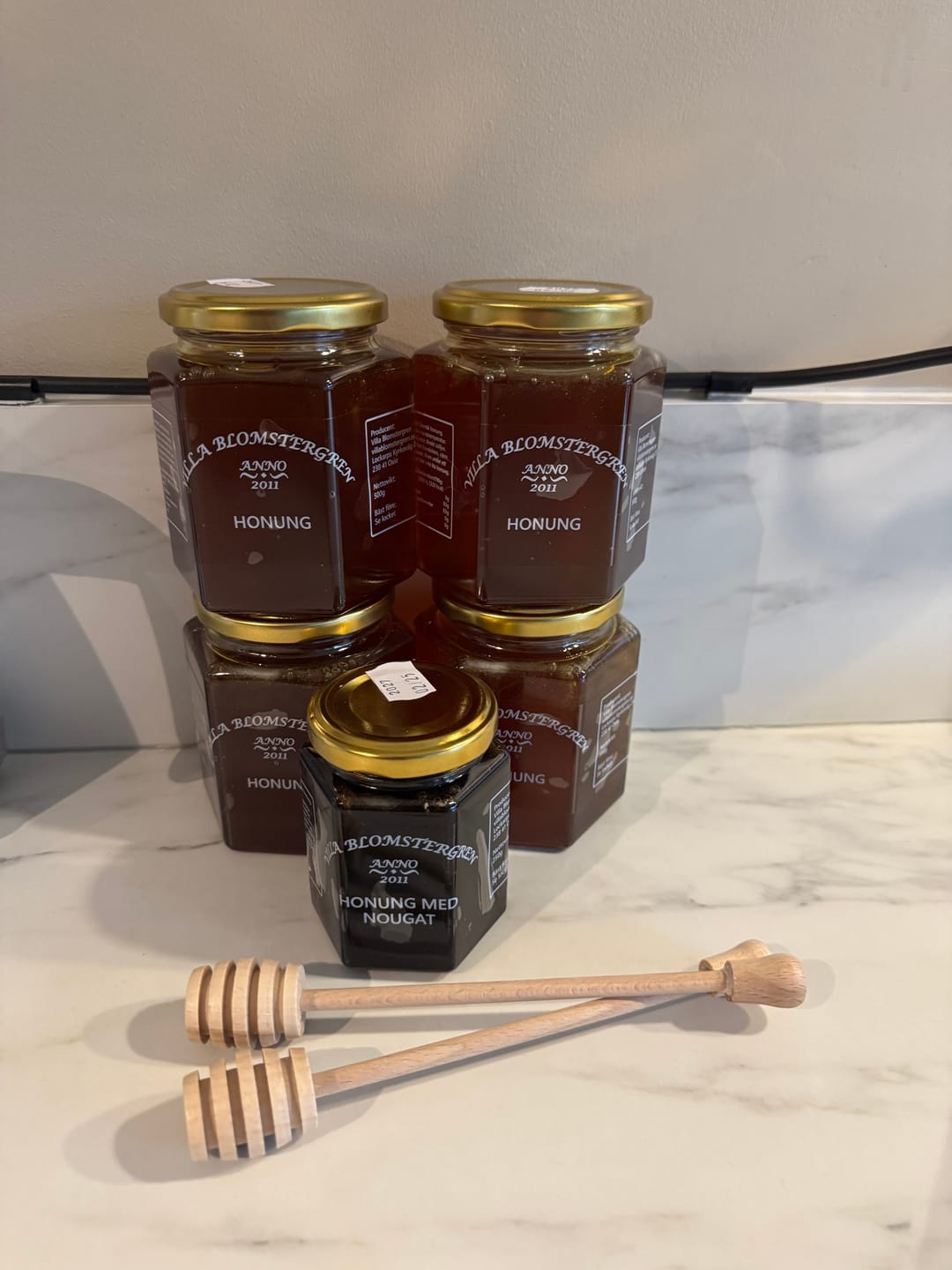 Customer photo review of 2 kg flytande honung + 250g honung med nougat för 579kr ink. fri frakt!