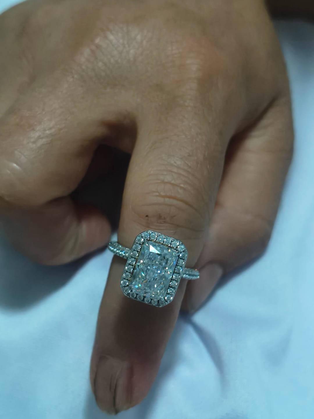 Customer photo review of S925 Noble Halo 3.5Ct Radiant Cut Engagement Ring Vintage Ring For Everyday Wear