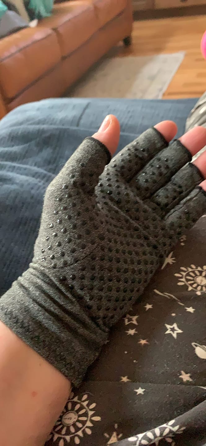 Customer photo review of WeRelieve™️ - Arthritis Compression Gloves