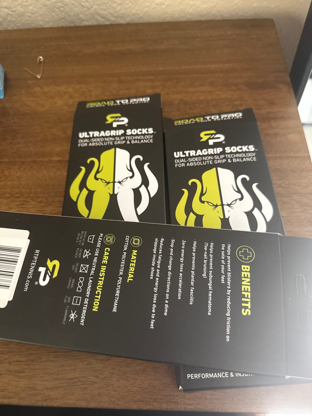 Customer photo review of NEW! RTP ULTRAGRIP V2 Dual sided Non-slip Technology Ankle Socks