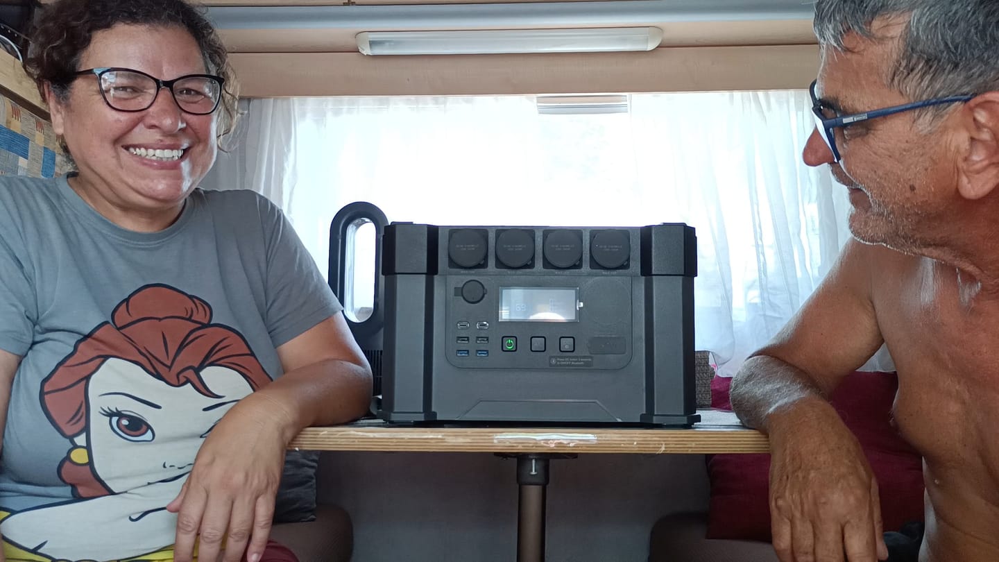 Customer photo review of ALLPOWERS S2000 Pro Portable Power Station 2400W 1451Wh