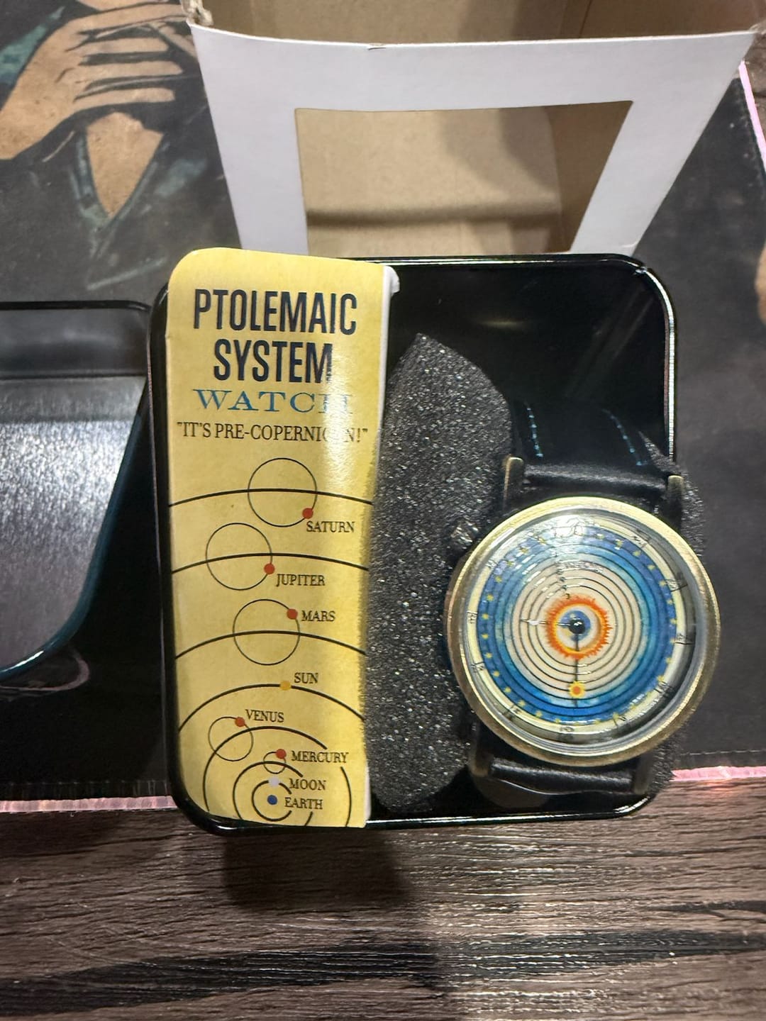 Customer photo review of Reloj Análogo Philosophers Guild Sistema de Ptolomeo 33mm