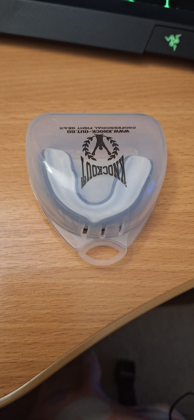 Customer photo review of Proteza Dentara Knockout GEL Vampire
