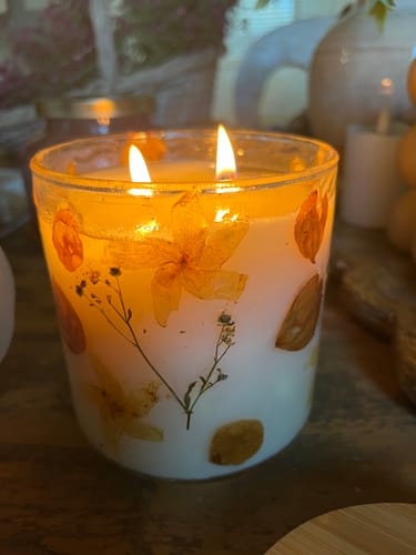 Customer photo review of Pressed Flower Glass Jar Soy Candle | Beach Cabana