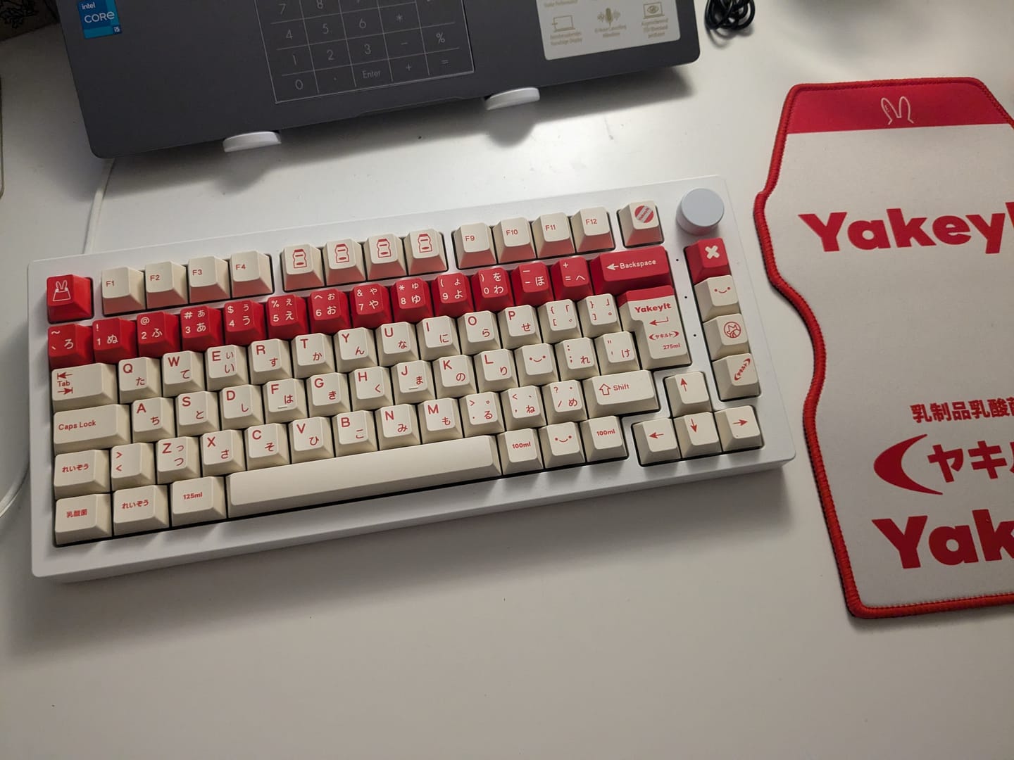 Customer photo review of PRE-ORDER TUT YAKEYLT CHERRY PROFILE KEYCAPS SET R2