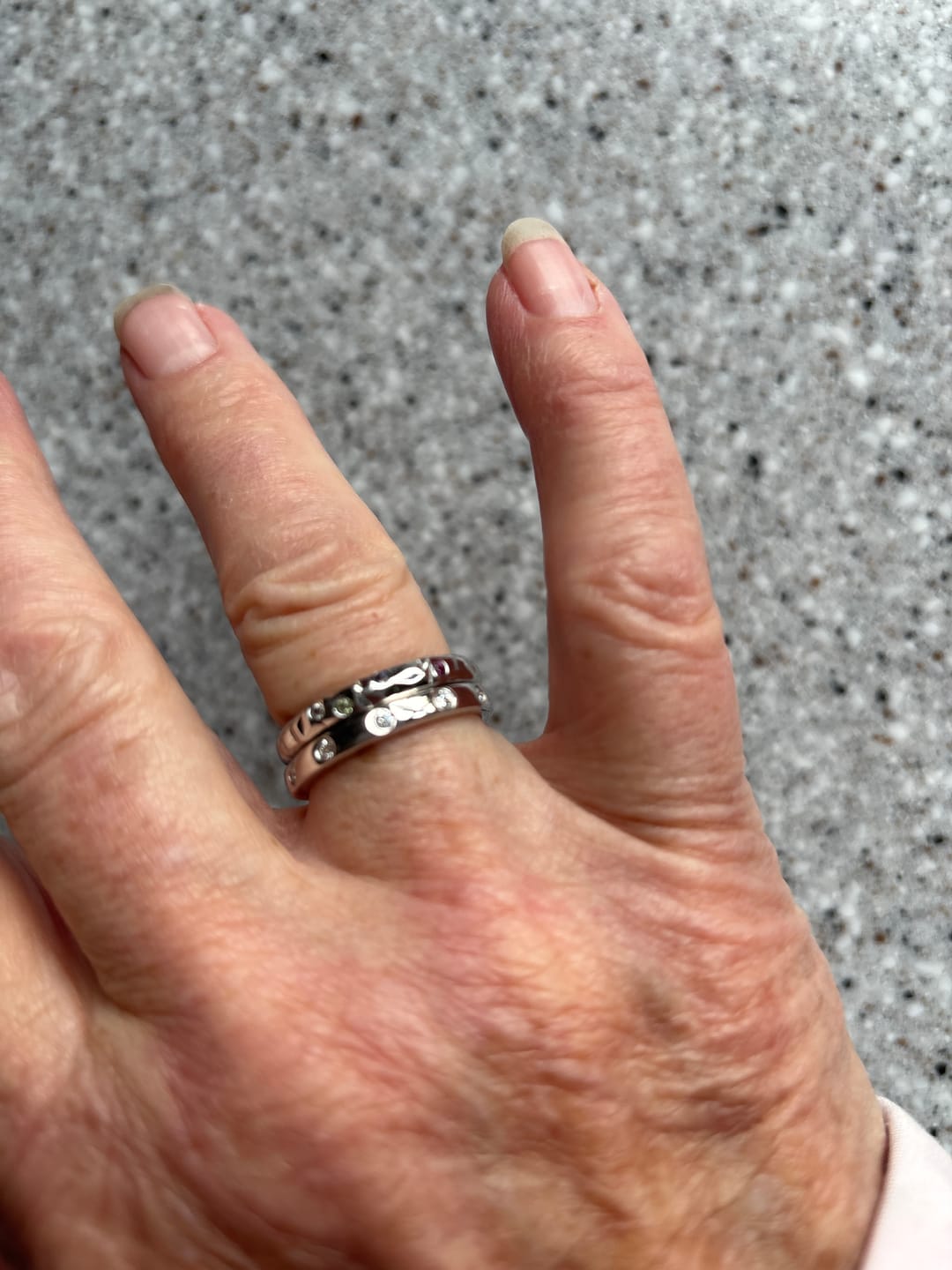 Customer photo review of Versa Lab Grown Diamond Band Ring