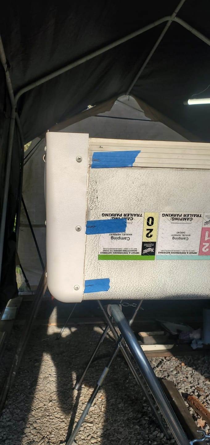 Customer photo review of Roof Corner Cap 4 Pack