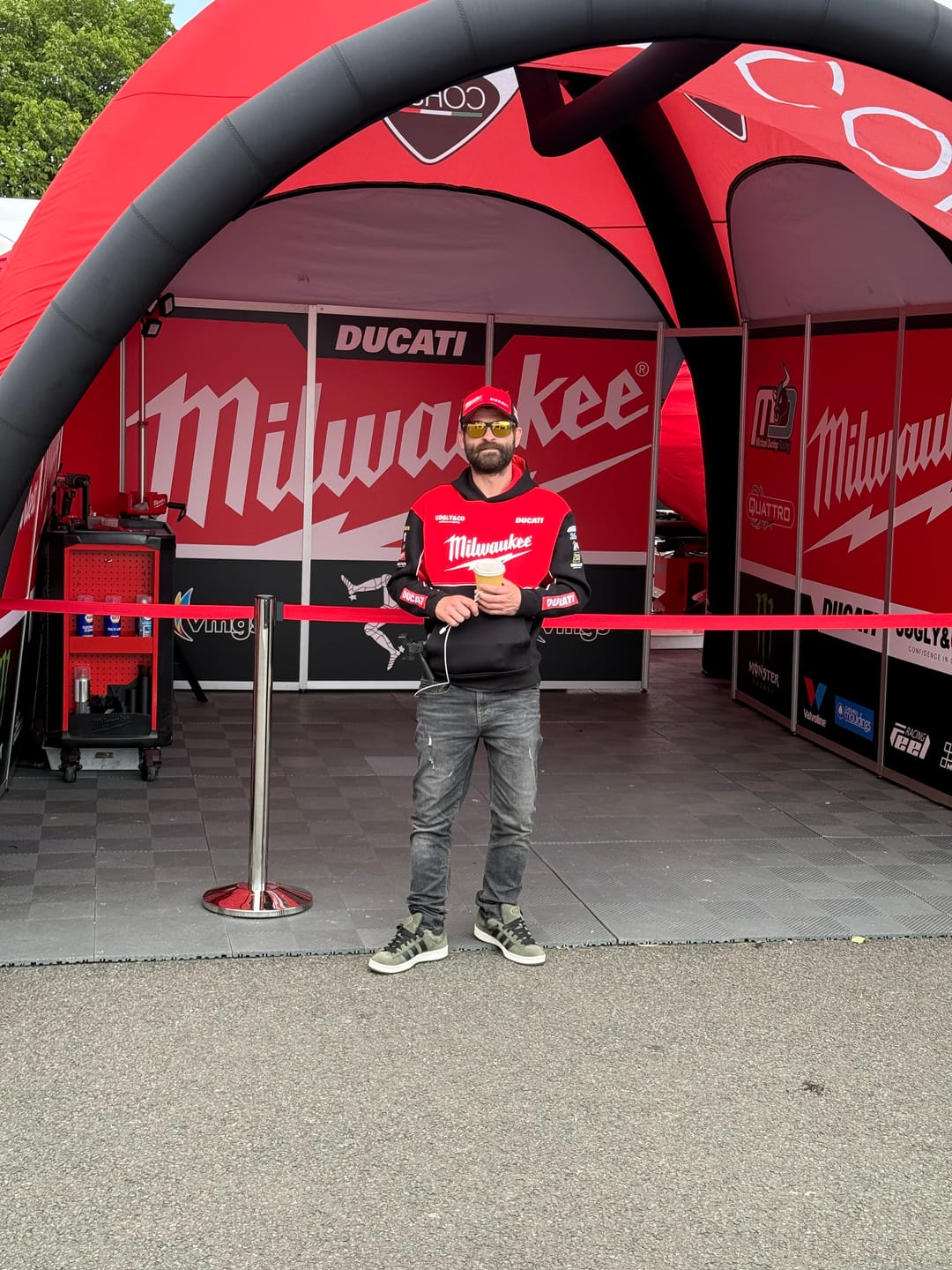 Customer photo review of Milwaukee Tools® x DUCATI® Teamwear Hoodie