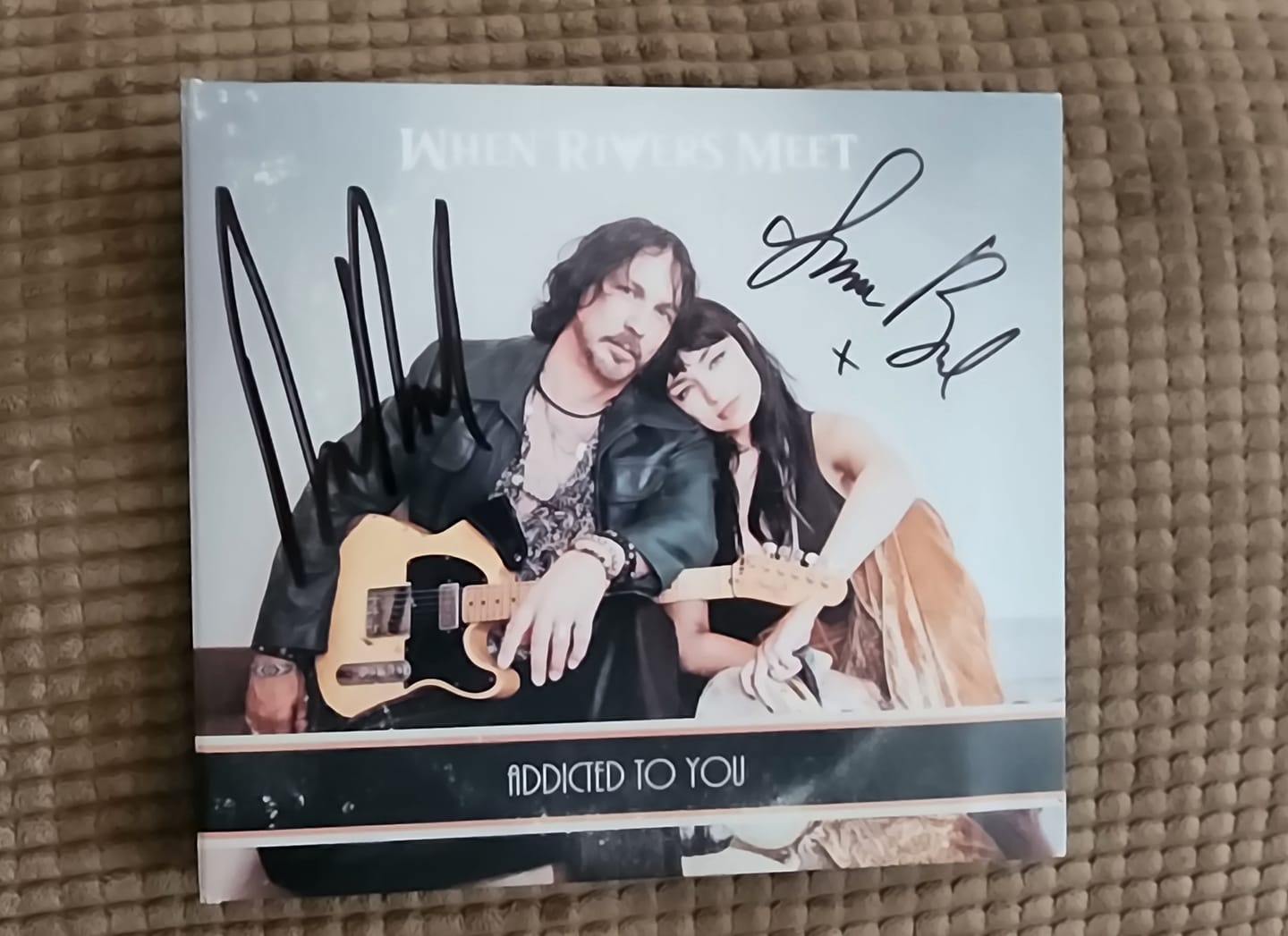 Customer photo review of ADDICTED TO YOU ~ SIGNED CD