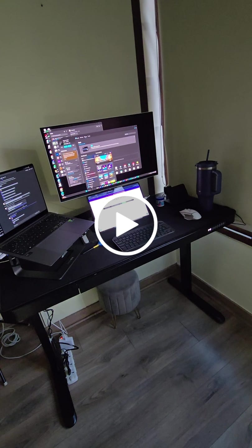 Customer video review of Escritorio Home Office Cosmo Eléctrico Negro