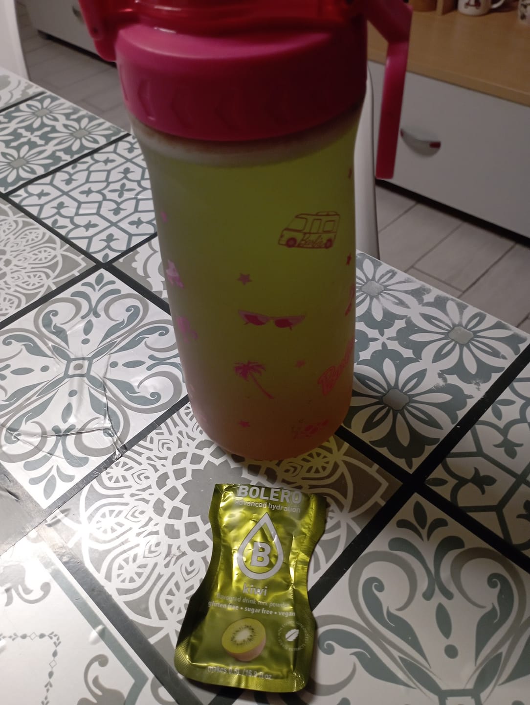 Customer photo review of Bolero Sticks 74 Bustine MIX 3g, Bevanda Istantanea Zero Zuccheri e Poche Calorie