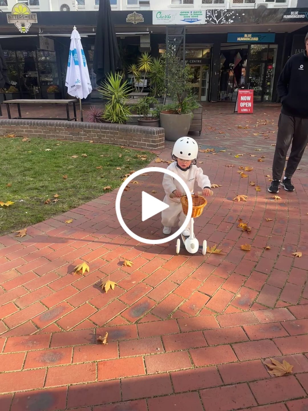 Customer video review of Scooter - White