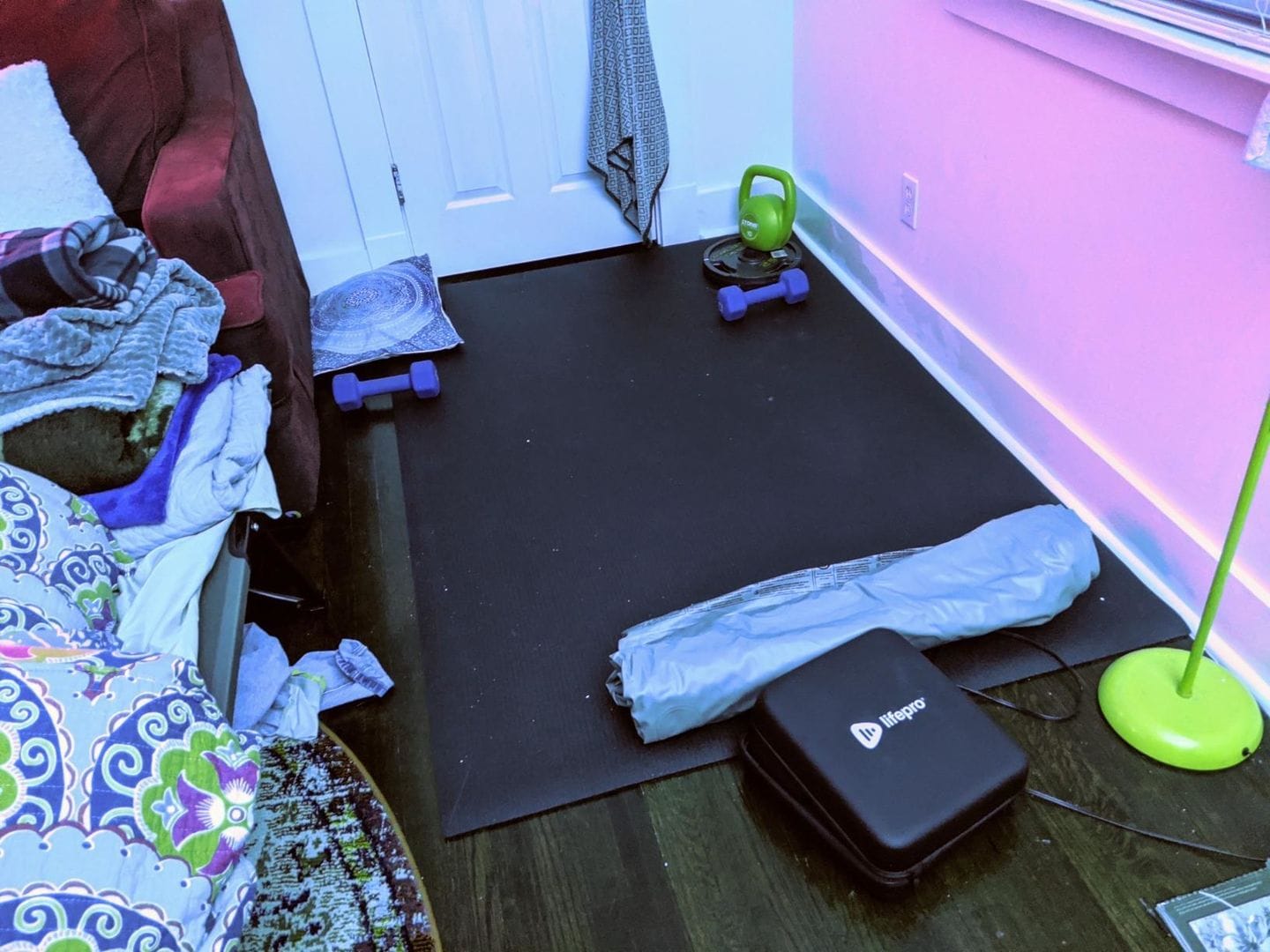 Customer photo review of GXMMAT Large Exercise Mat 6'x4'