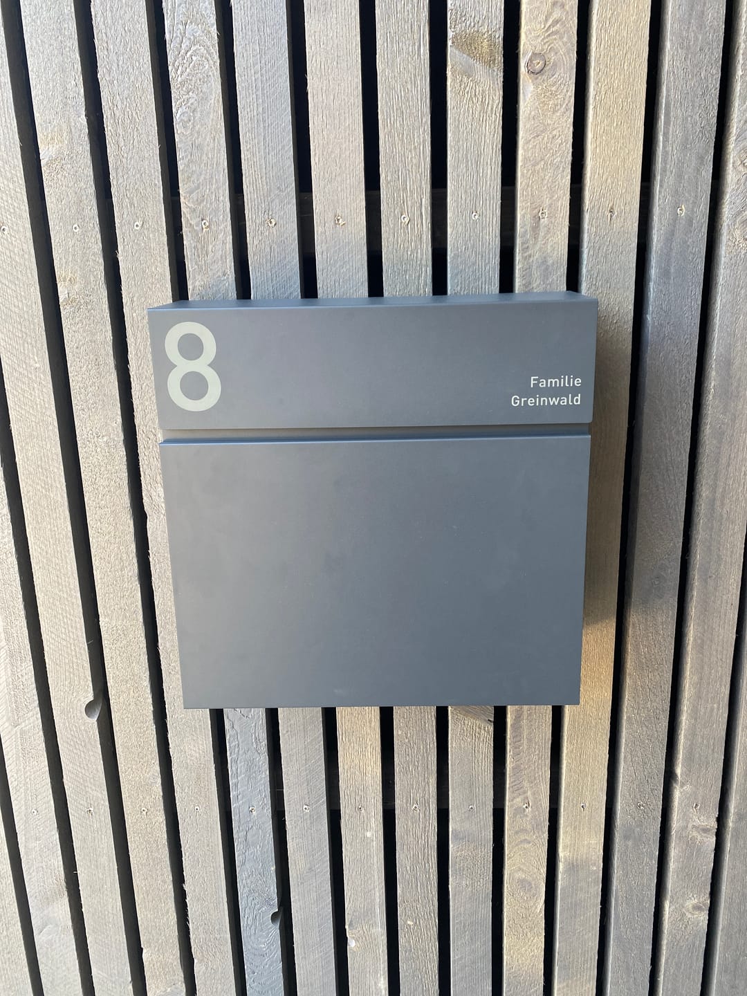 Customer photo review of Briefkasten Letterman 6 inkl. LED-Licht und GRATIS Gravur