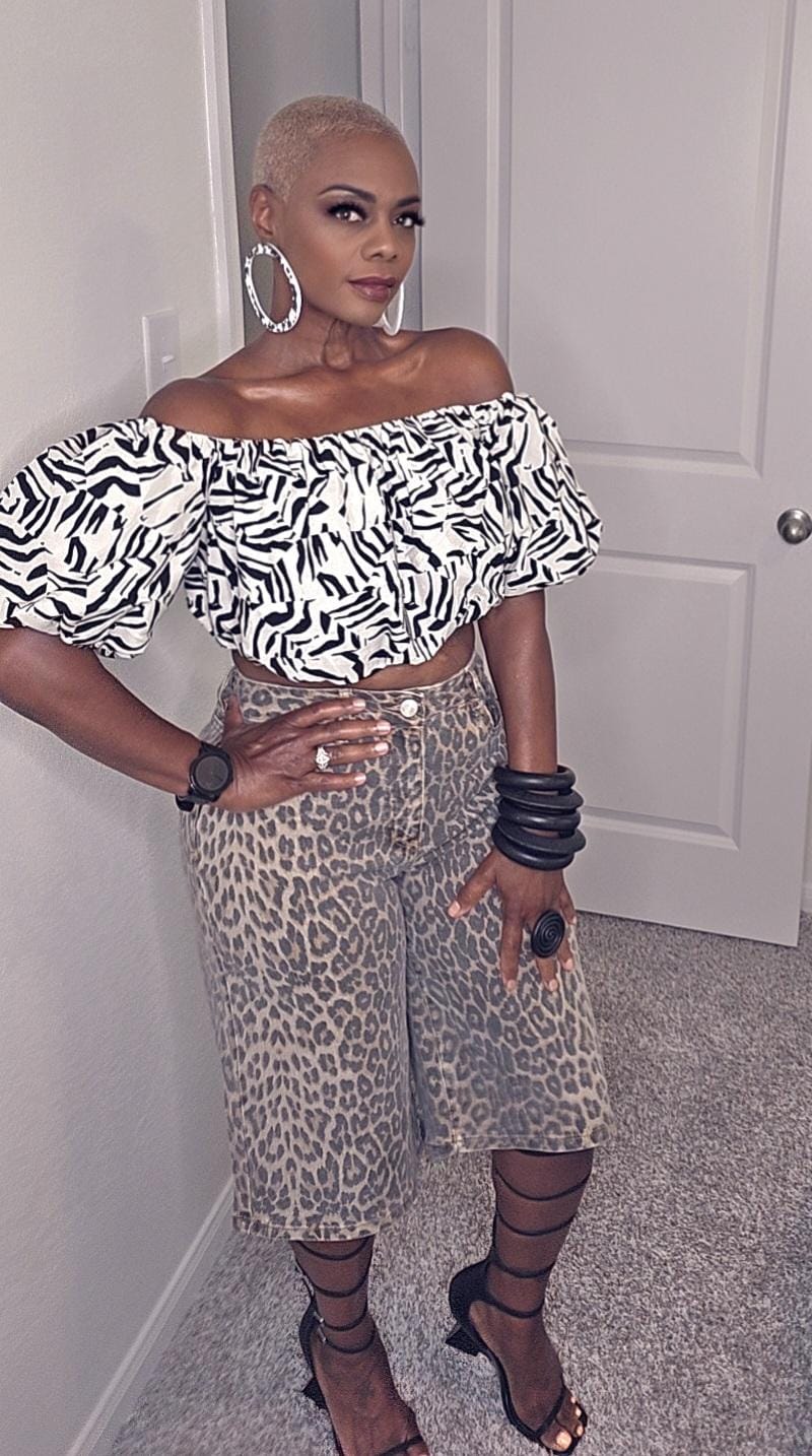 Customer photo review of Basics. Never Basic - Hoop Earring - 19 Colorways
