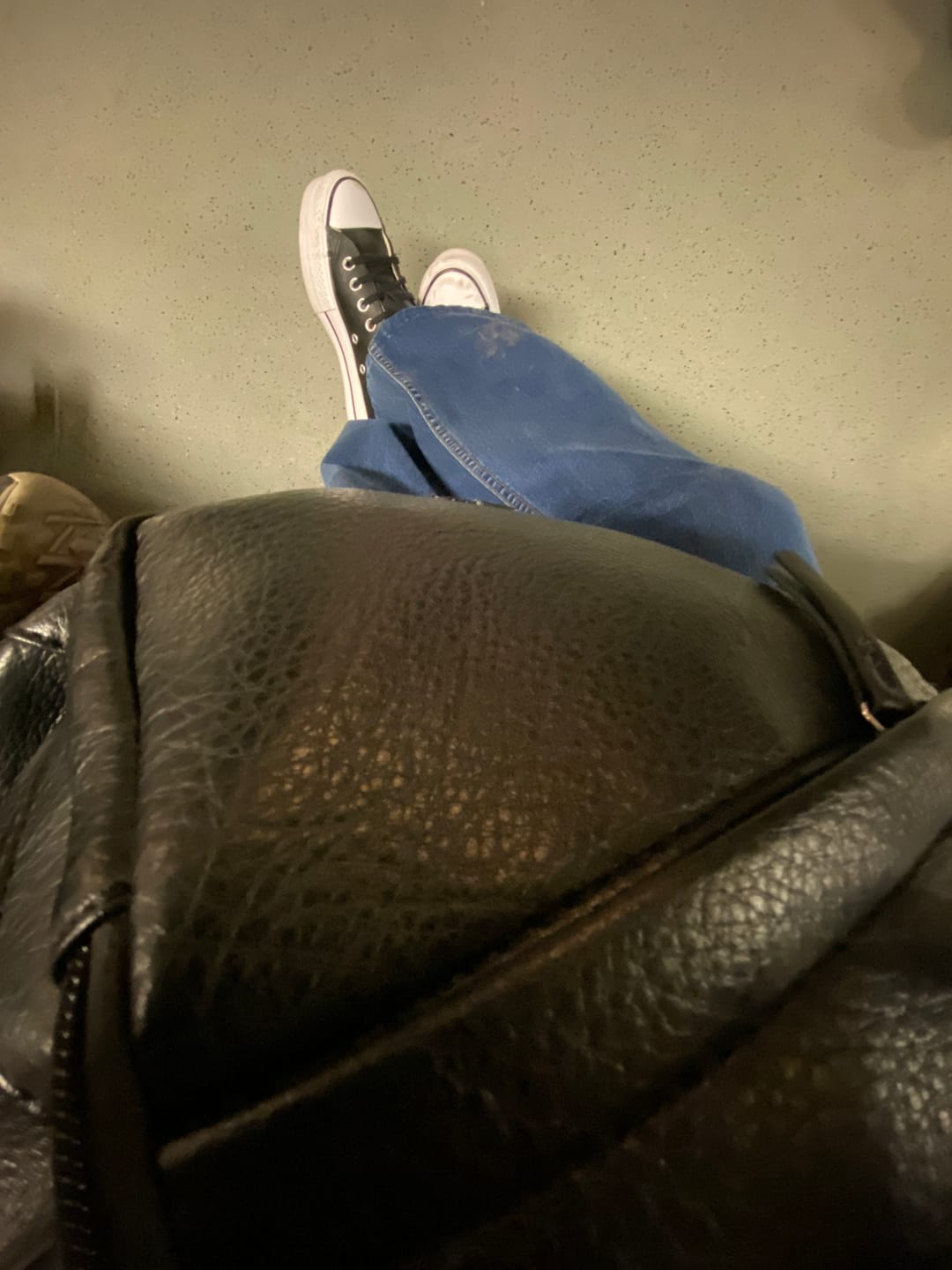 Customer photo review of Zapatilla Converse Chuck Taylor Plataforma Cuero Low Mujer Negro