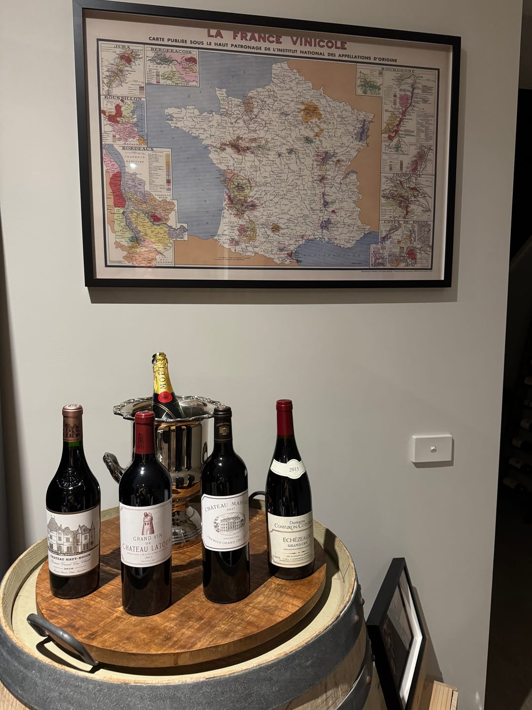 Customer photo review of Old Map of Vineyards in France "La France Vinicole", 1939 - Bordeaux,  Bourgogne, Champagne,  Cotes Du Rhone, Bergeracois