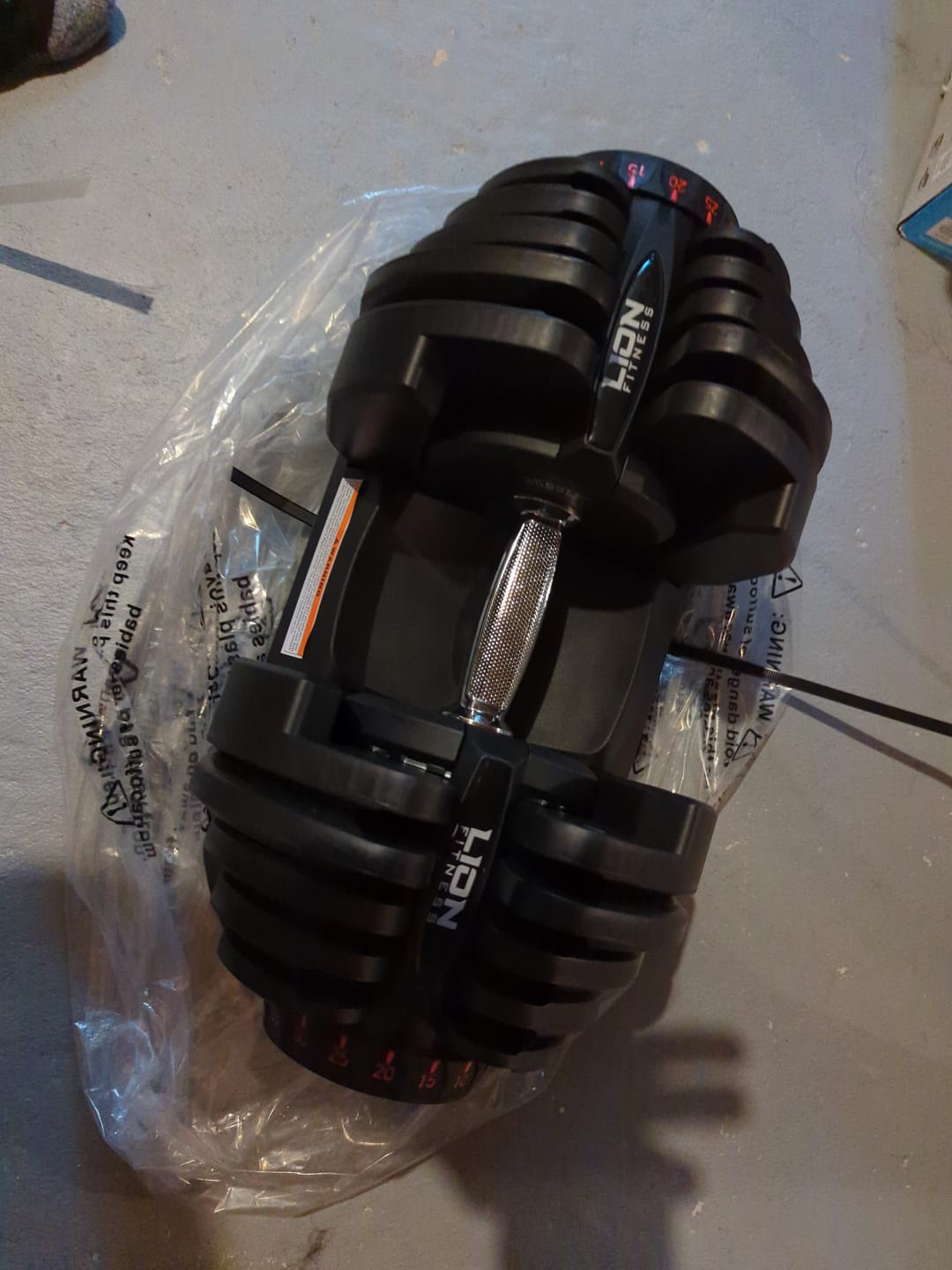 Customer photo review of Ensemble de 2 Haltères Ajustables (10 à 90lb)