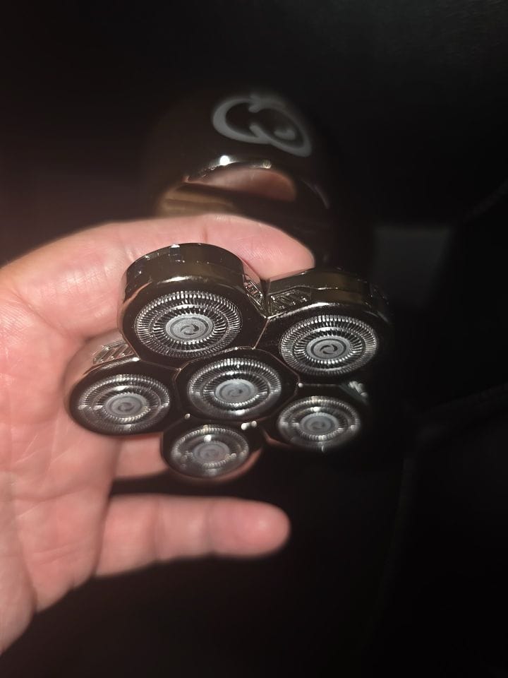 Customer photo review of Bumzzy Butt Shaver 1.0