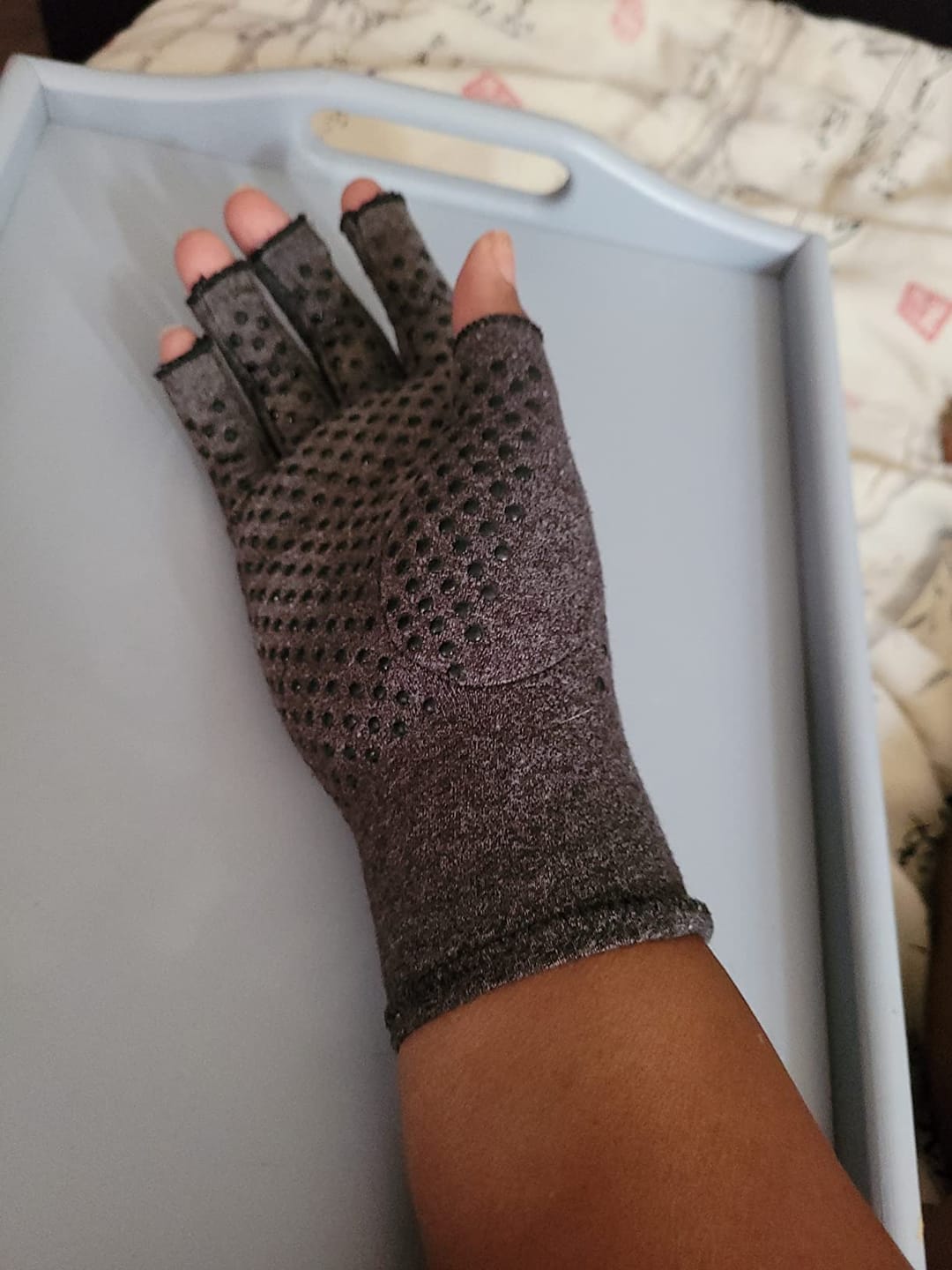 Customer photo review of WeRelieve™️ - Arthritis Compression Gloves