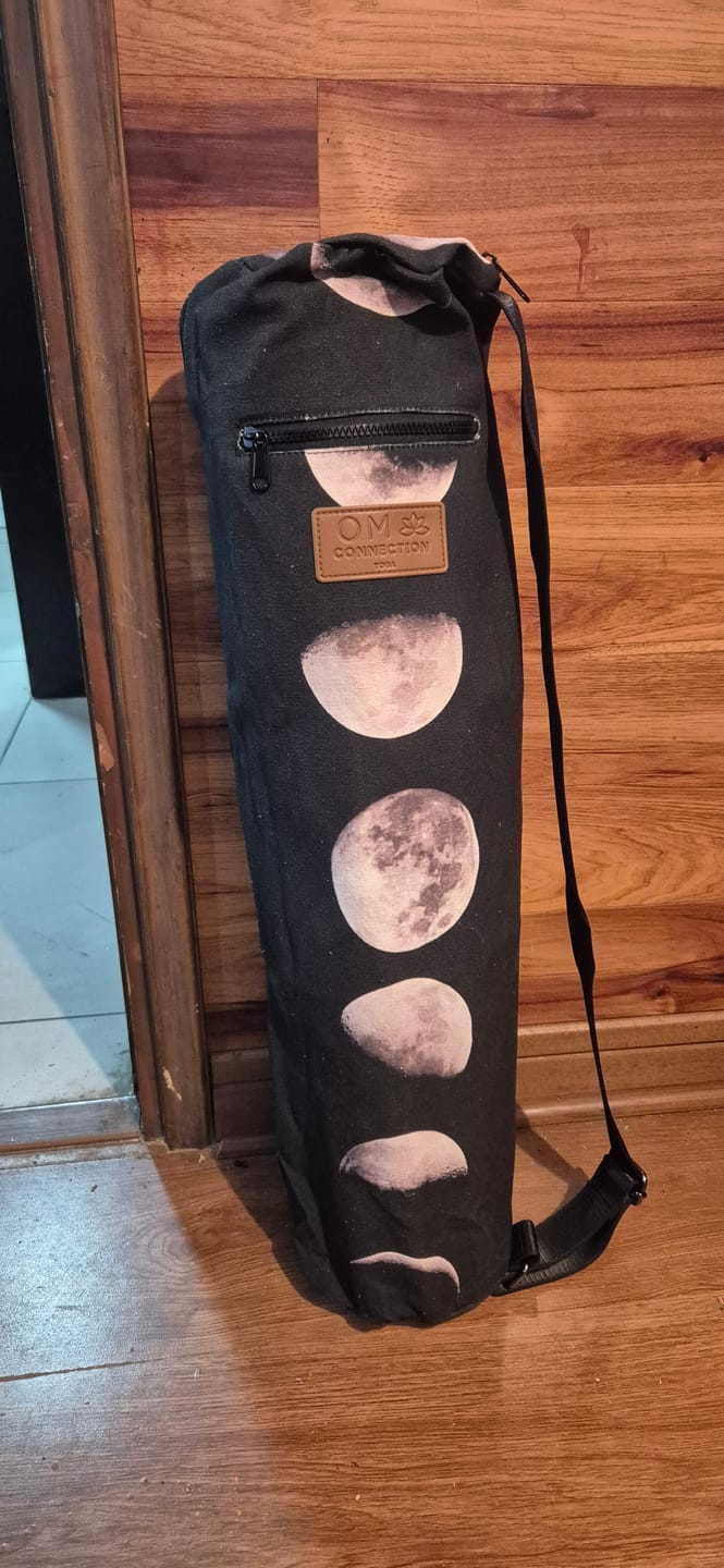 Customer photo review of Bolso Porta Mat Moon