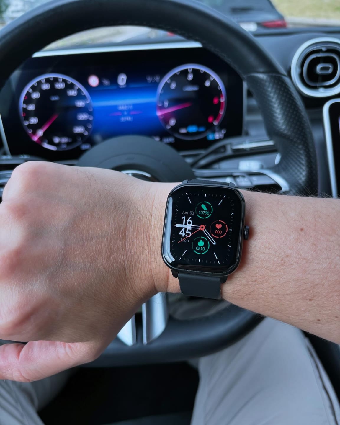 Customer photo review of Hyper Smartwatch – Premium Gesundheit, Sport & Alltag